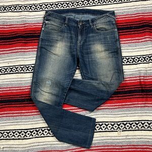 Wrangler Vegas Distressed Denim | Size 34